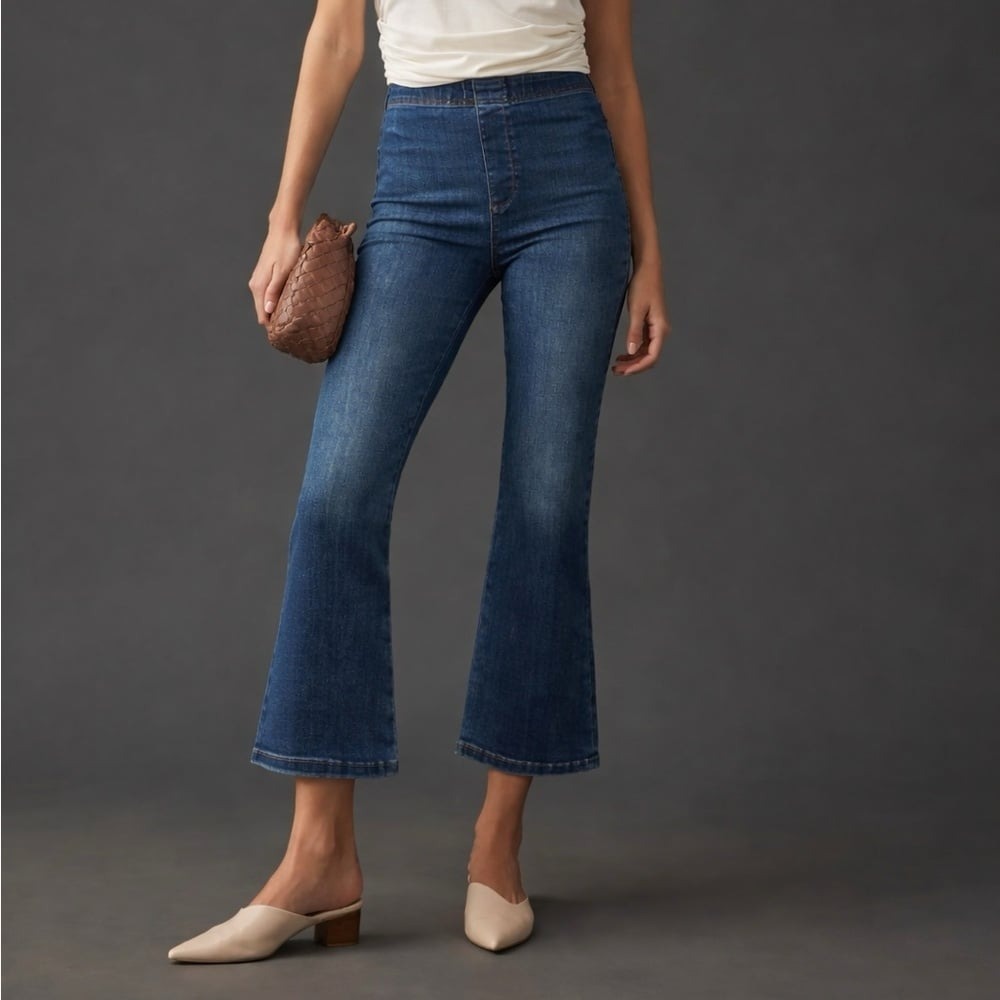 Pilcro High Rise Pull-On Crop Flare Jean sz medium